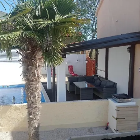 Holiday Home Mumy Gostinjac Exterior photo